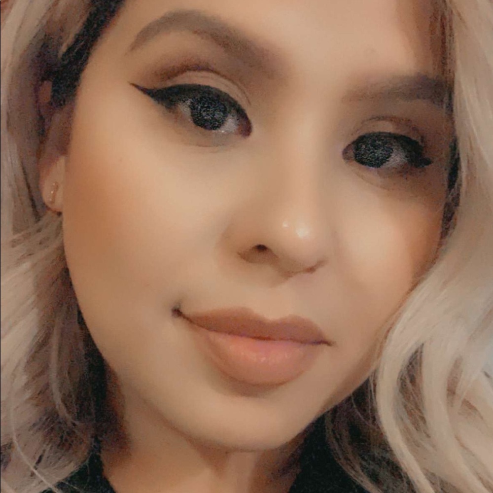 Meet your Posher, Daze